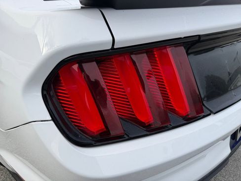 Used 2016 Ford Mustang Shelby GT350 w/ Track Package image 35