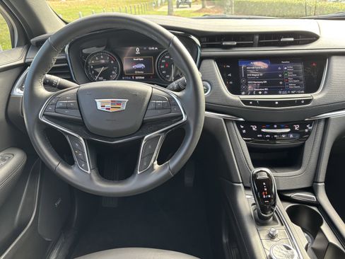 Used 2021 Cadillac XT5 Premium Luxury image 30