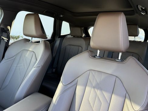 Used 2025 BMW X3 xDrive30i w/ Premium Package image 21