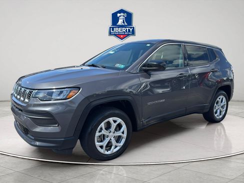 Certified 2024 Jeep Compass Sport AWD/4WD image 3