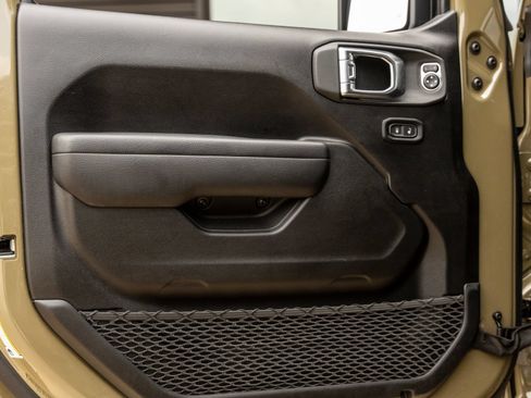 Used 2026 Jeep Wrangler Sport AWD/4WD image 19