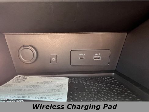 New 2025 Nissan Pathfinder Platinum w/ Black Appearance Package image 10