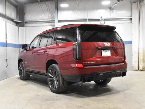 Certified 2026 Cadillac Escalade V AWD/4WD image 27