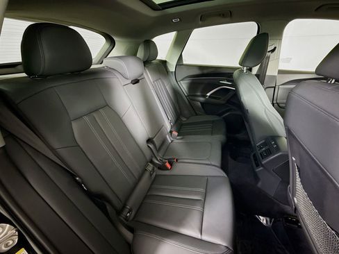 Certified 2025 Audi Q5 Premium w/ Convenience Package image 24