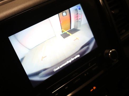 Used 2022 Nissan Frontier S image 25