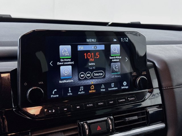 Used 2025 Nissan Pathfinder SL AWD/4WD image 15
