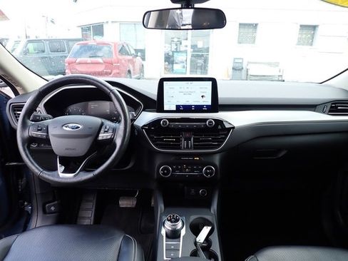 Used 2020 Ford Escape SEL image 17