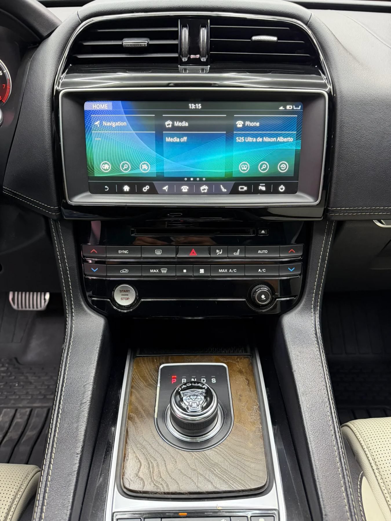 Used 2018 Jaguar F-PACE R-Sport AWD/4WD image 20
