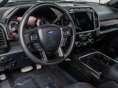 Used 2022 Ford F250 Lariat w/ Lariat Ultimate Package AWD/4WD image 13