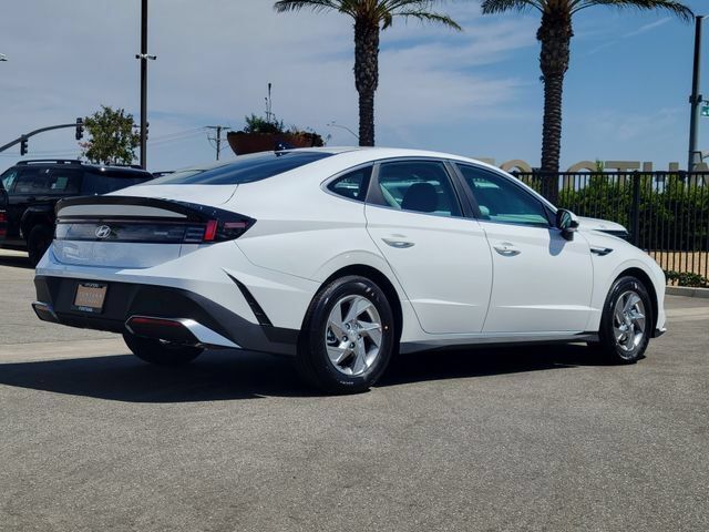 New 2026 Hyundai Sonata SE FWD image 4