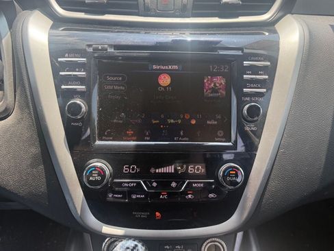 Used 2020 Nissan Murano SV FWD image 16