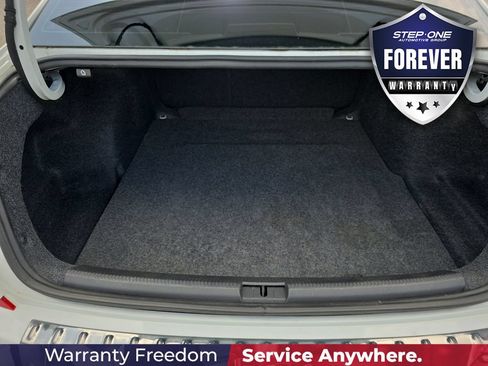 Used 2021 Volkswagen Passat 2.0T SE FWD image 32