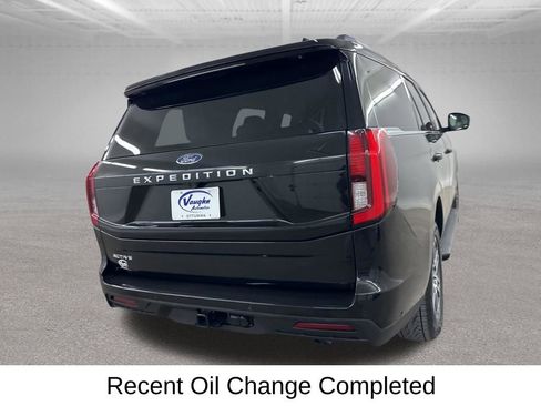 Used 2025 Ford Expedition Active image 12