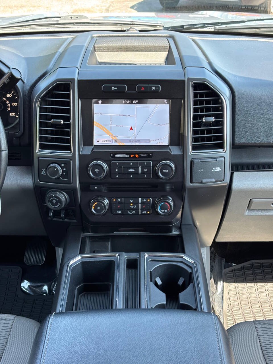 Used 2018 Ford F150 XLT w/ Equipment Group 302A Luxury AWD/4WD image 24