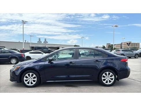 Used 2024 Toyota Corolla LE FWD image 3