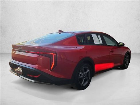 Used 2025 Kia K4 FWD image 5