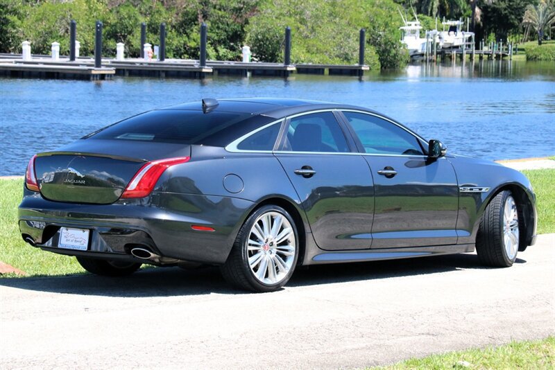 Used 2017 Jaguar XJ R-Sport RWD image 3