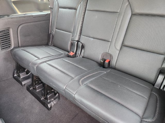 Used 2024 GMC Yukon XL Denali RWD image 32