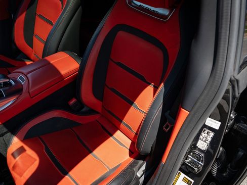 Used 2022 Mercedes-Benz AMG GT 43 image 29