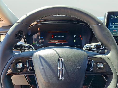 New 2025 Lincoln Corsair Grand Touring image 18