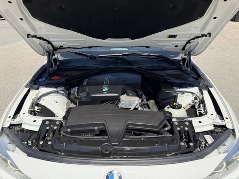 Used 2018 BMW 320i xDrive Sedan AWD/4WD image 17