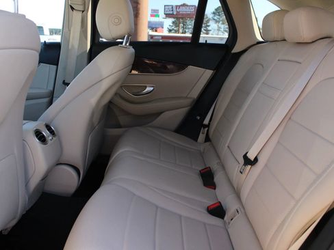 Used 2016 Mercedes-Benz GLC 300 image 16