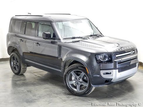 Used 2021 Land Rover Defender 110 SE image 4