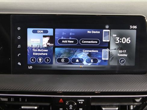 Certified 2025 Nissan Kicks SR image 9