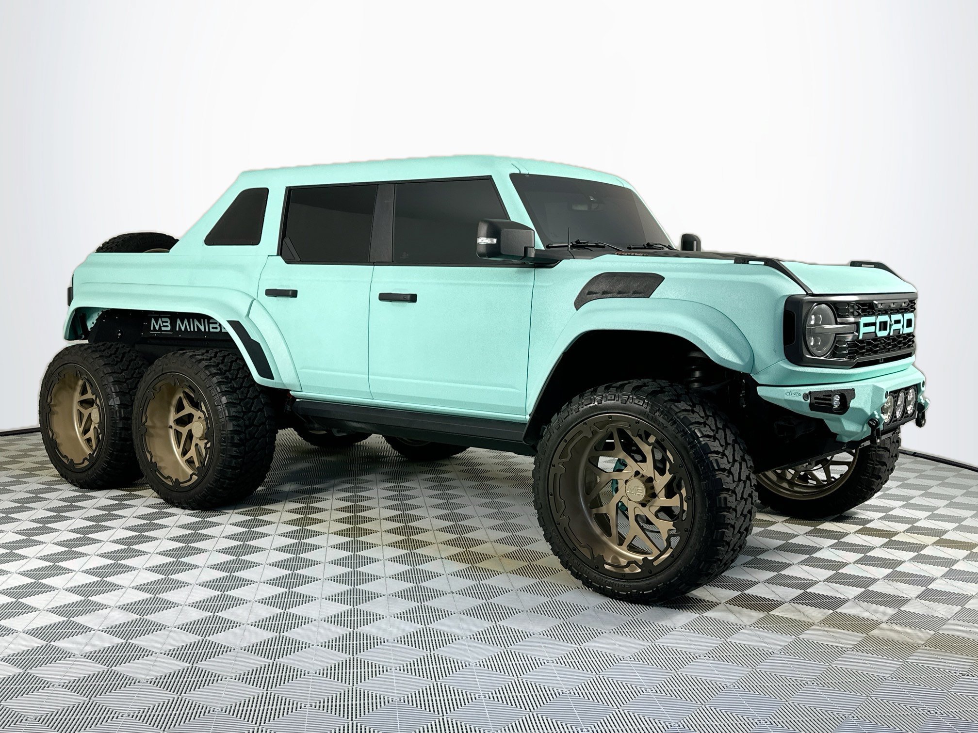 Used 2023 Ford Bronco Raptor AWD/4WD image 3