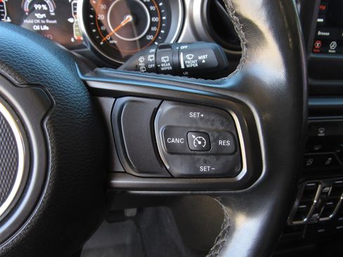 Used 2021 Jeep Wrangler Unlimited Sport image 25