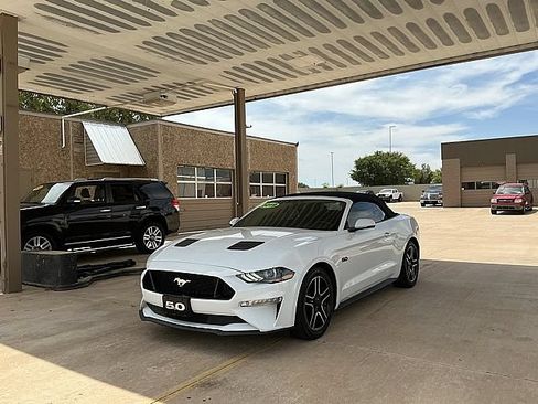 Used 2019 Ford Mustang GT Premium w/ Equipment Group 401A RWD image 1