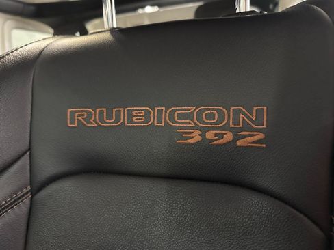 Used 2022 Jeep Wrangler Unlimited Rubicon w/ Xtreme Recon 35" Tire Package AWD/4WD image 10