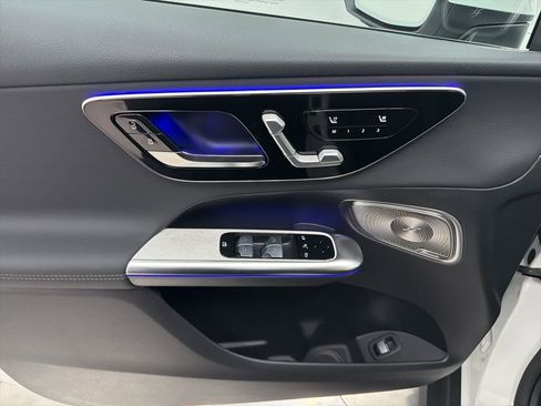 New 2026 Mercedes-Benz GLC 300 image 17