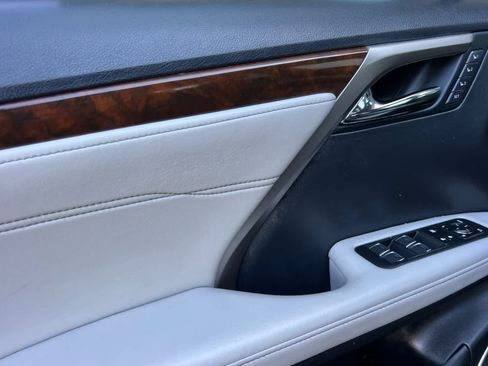 Used 2019 Lexus RX 450h AWD w/ Navigation Package image 12