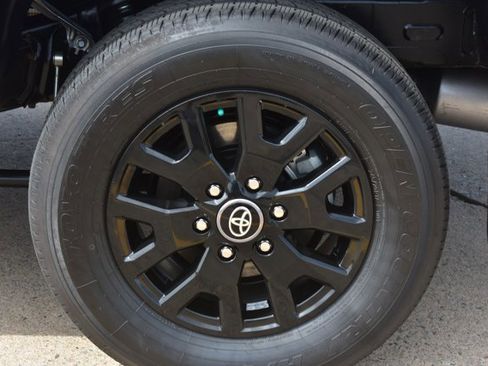 Used 2025 Toyota Tacoma SR5 RWD image 9