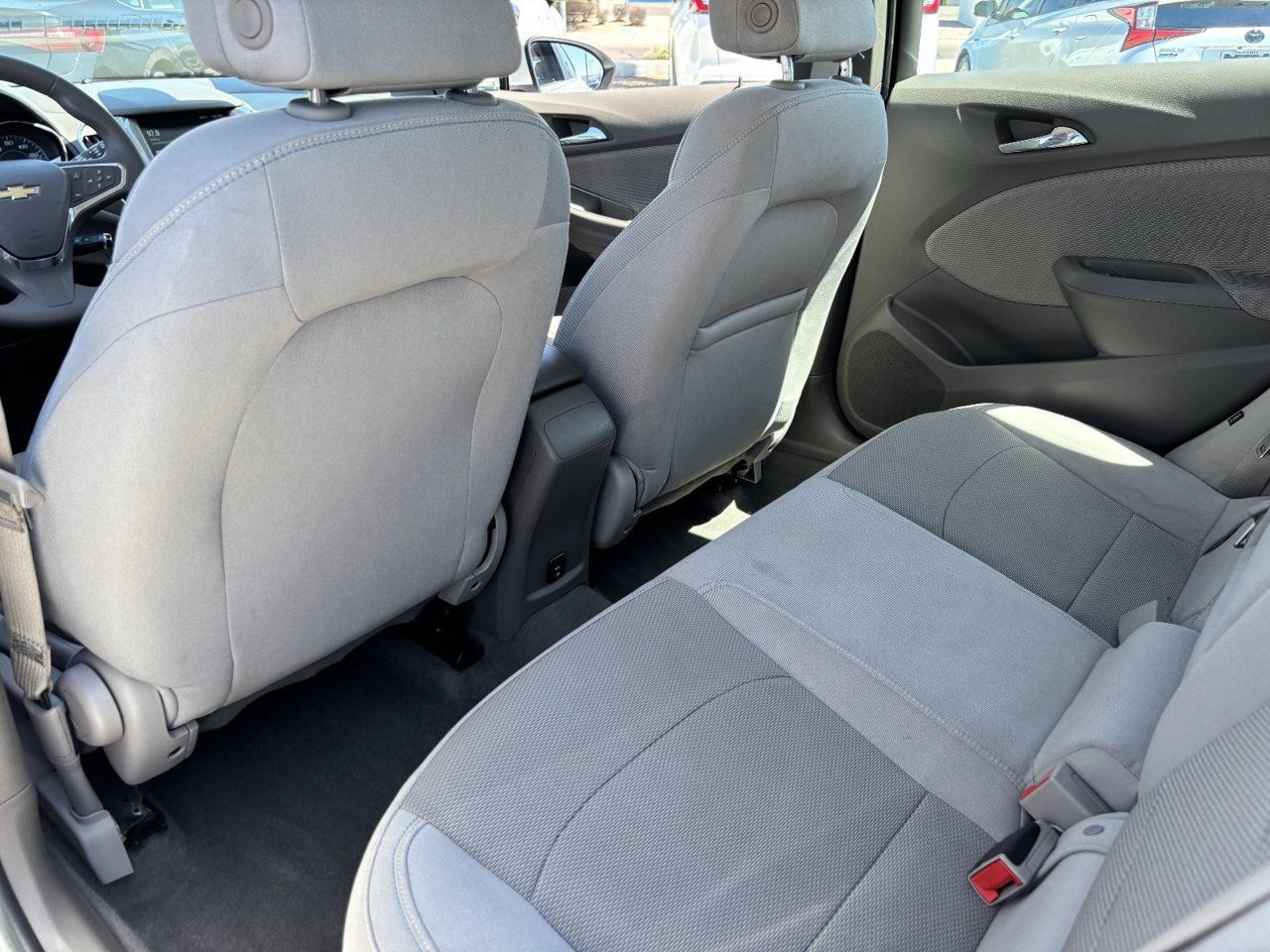 Used 2018 Chevrolet Cruze LT FWD image 15
