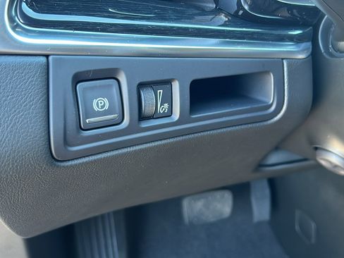 New 2025 Cadillac XT5 Premium Luxury image 25