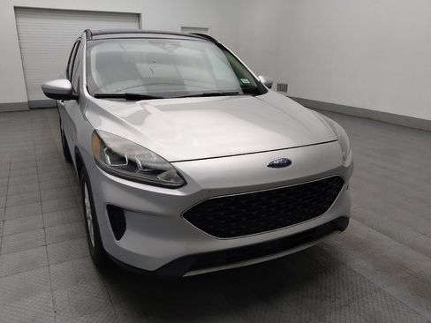 Used 2020 Ford Escape SE image 13