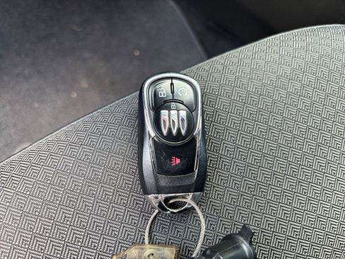 Used 2025 Buick Encore GX Preferred FWD image 21