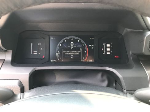 Certified 2024 Toyota Tacoma SR5 AWD/4WD image 17