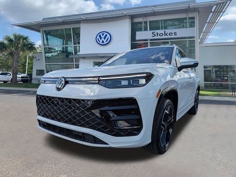 New 2026 Volkswagen Tiguan SEL R-Line image 8