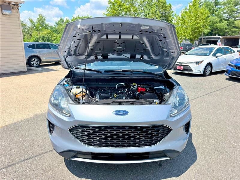 Used 2022 Ford Escape SE AWD/4WD image 9