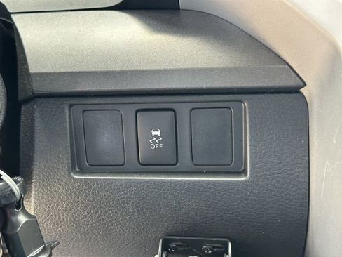 Used 2015 Toyota Tundra SR5 w/ SR5 Upgrade Package RWD image 24