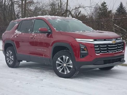 New 2026 Chevrolet Equinox LT w/ Convenience Package II image 2