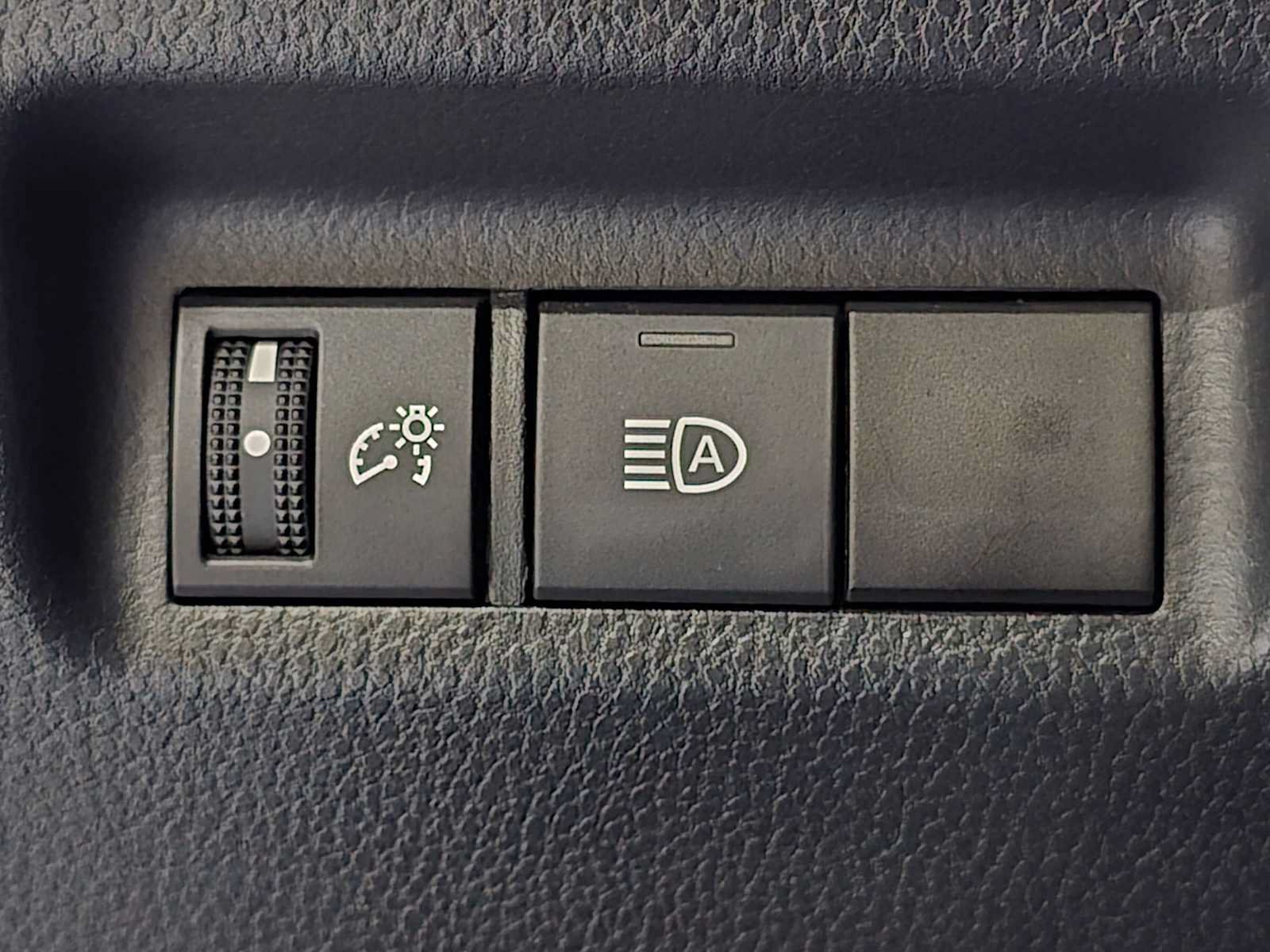 Used 2020 Toyota RAV4 LE w/ All Weather Liner Package FWD image 18