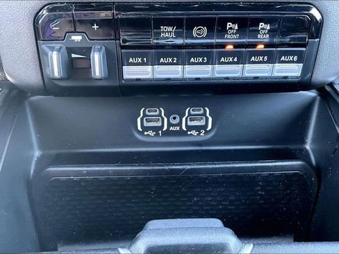 Used 2021 RAM 2500 Big Horn w/ Level B Equipment Group image 16