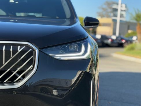 Used 2025 BMW X3 xDrive30i w/ Premium Package image 13