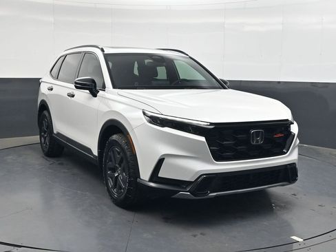 Certified 2026 Honda CR-V TrailSport image 2