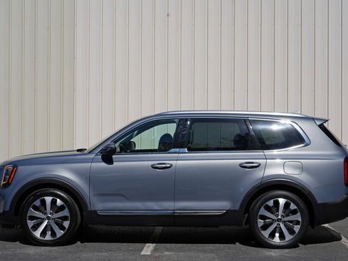 Used 2021 Kia Telluride EX w/ EX Premium Package FWD image 47