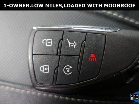 Used 2024 Chevrolet Traverse RS image 16